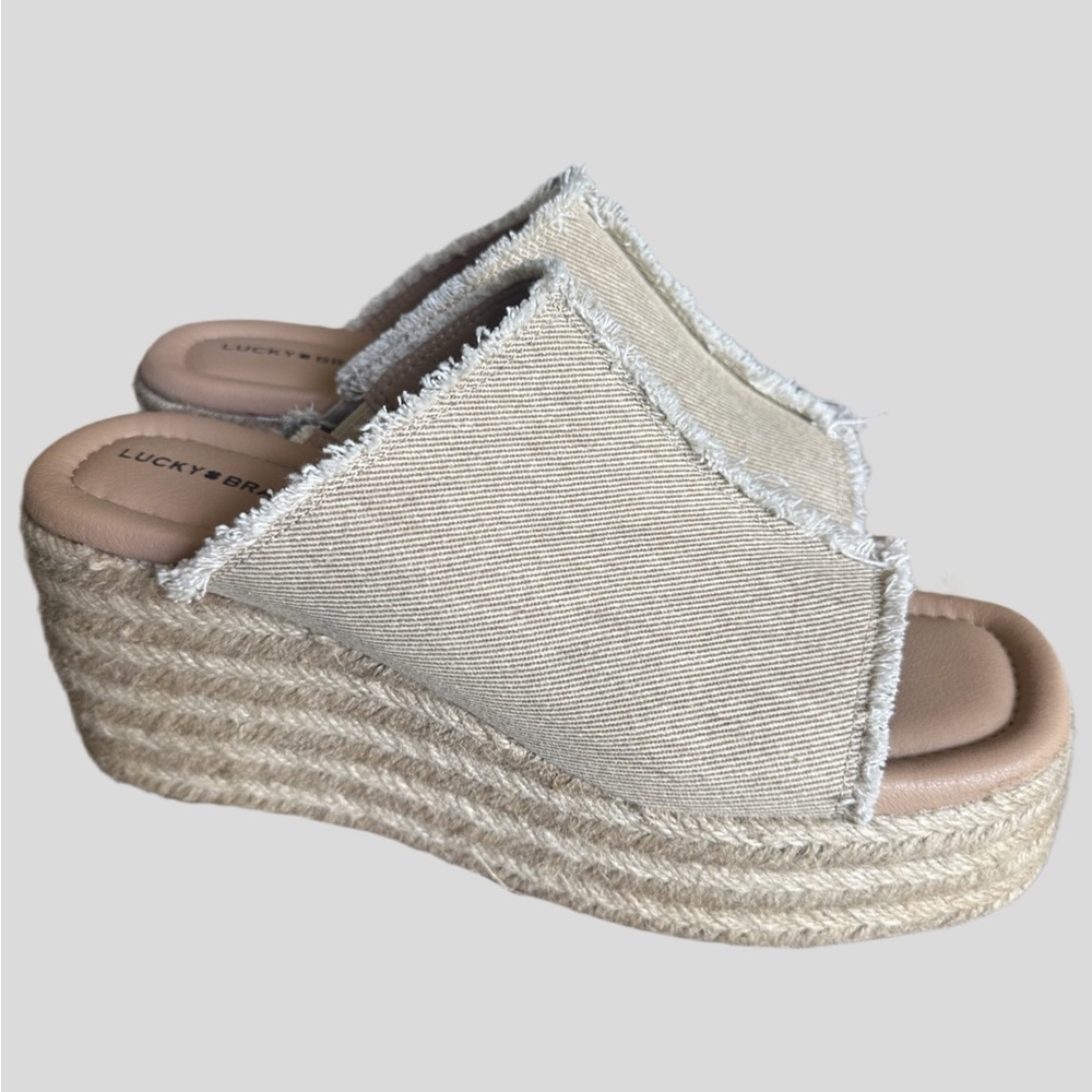 Lucky Brand Women's Tan Wedge Sandals